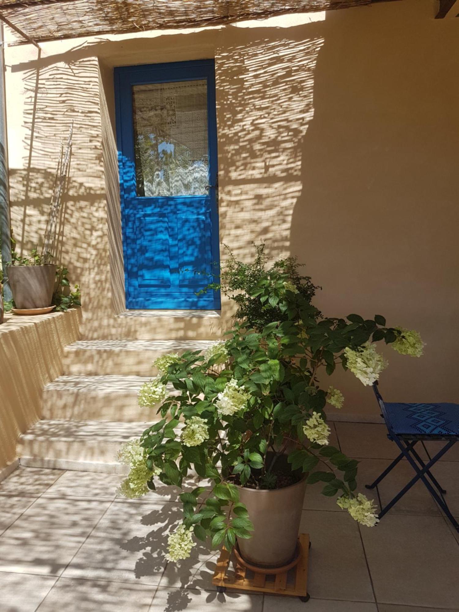 La Colline Bleue Bed & Breakfast Banne Exterior foto
