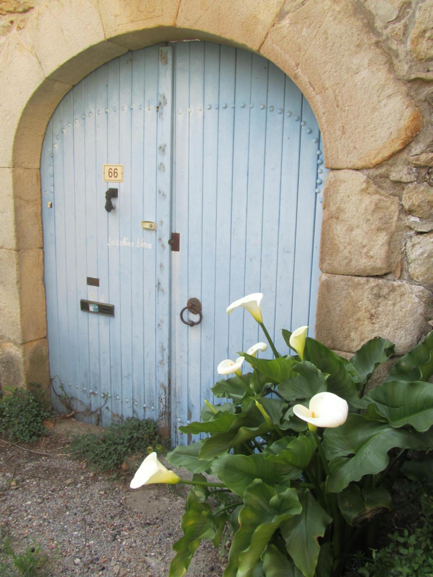 La Colline Bleue Bed & Breakfast Banne Exterior foto