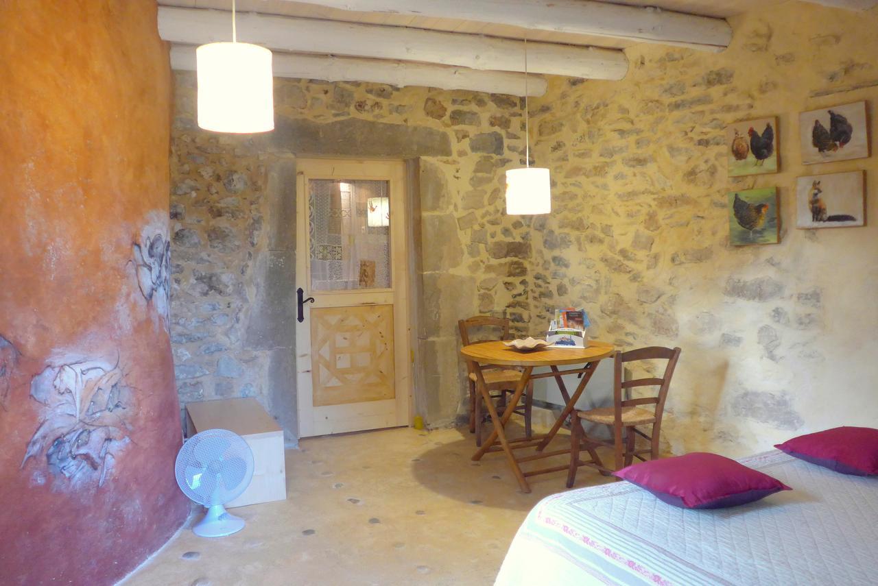 La Colline Bleue Bed & Breakfast Banne Exterior foto